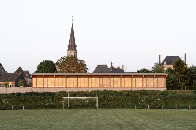 Ecole publique à La Selle-Craonnaise (Mayenne) par les architectes Huitorel & Morais.
