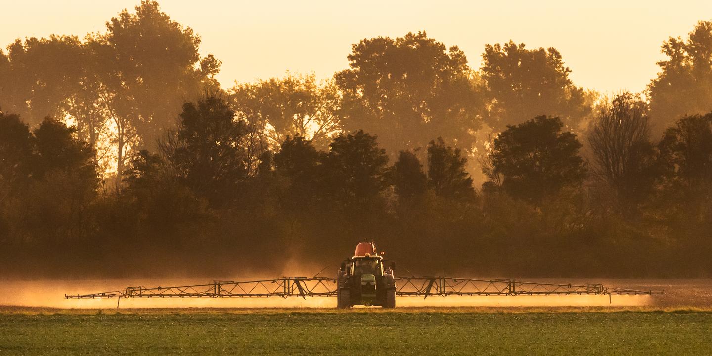 Le Parlement européen rejette un texte-clé du « Pacte vert » sur l’usage des pesticides