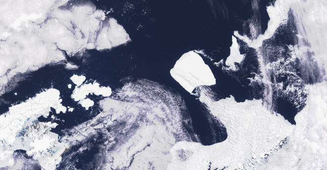 Vista satélite del iceberg A23a, con una superficie de casi 4.000 km², tomada el 15 de noviembre de 2023. 