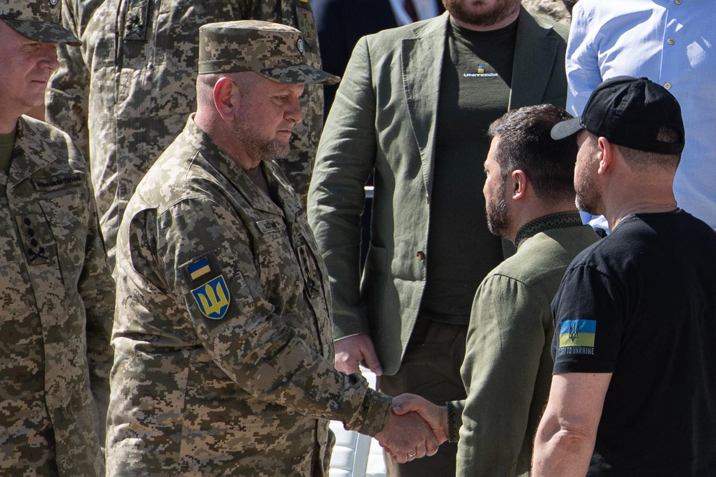 Rivalry grows between Zelensky and Ukraine's top general