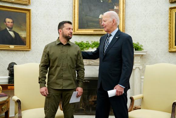 Joe Biden et Volodymyr Zelensky dans le bureau Ovale de la Maison Blanche, le 21 septembre 2023.