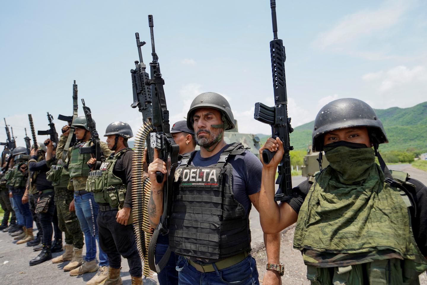 14 killed in central Mexico in clash between criminal gang and villagers