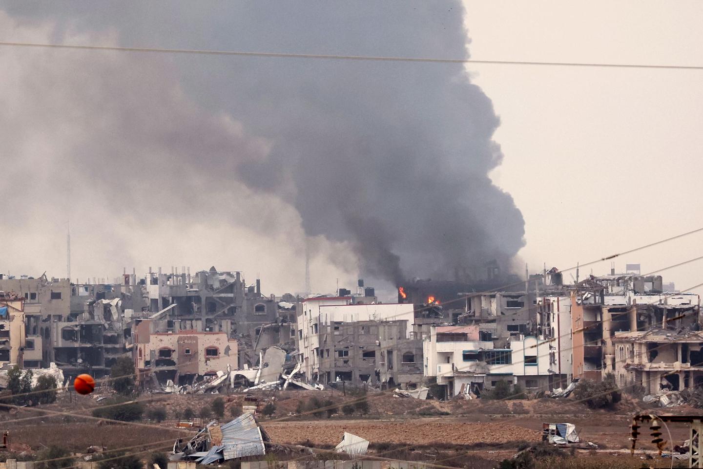 Netanyahu calls on Hamas militants to 'surrender now'