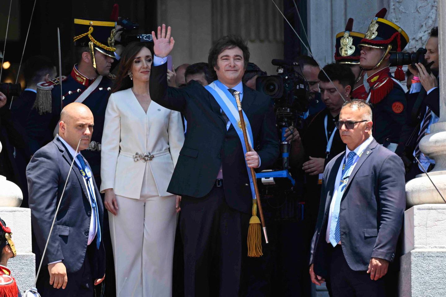 El recién inaugurado presidente, Javier Milei, promete «un shock, un ajuste»