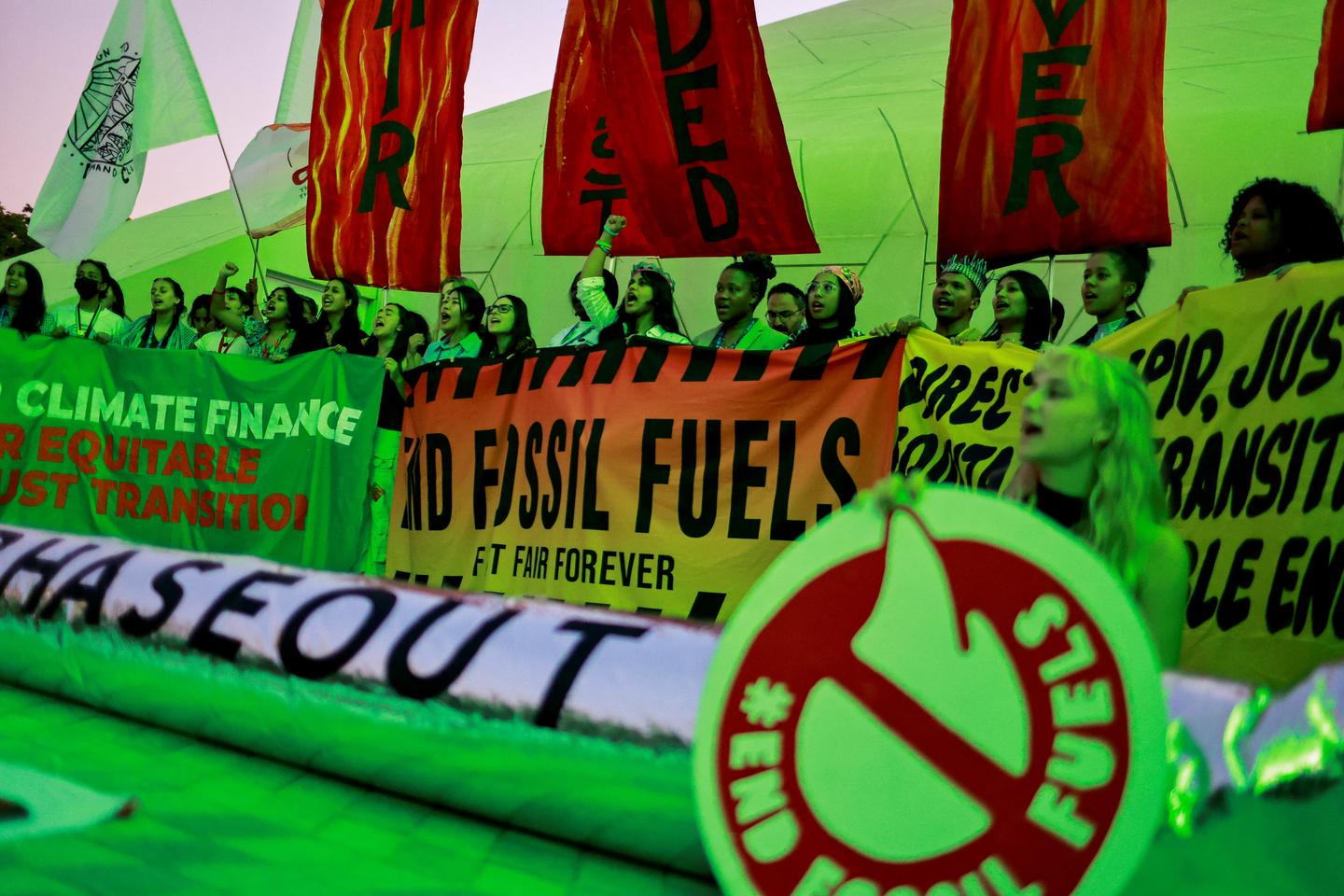Critics pan 'unacceptable' draft text as COP28 comes to an end