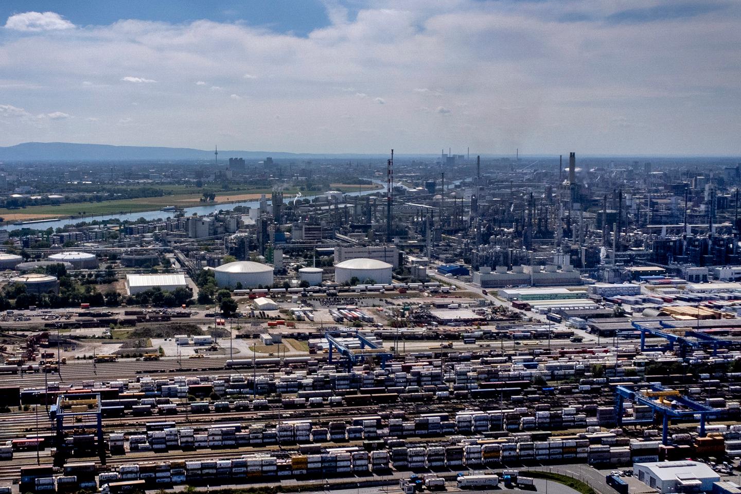 Talks open on a new intergovernmental platform on chemical pollution