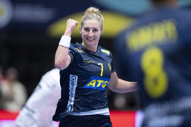 La sueca Linn Blohm, durante la victoria de su selección contra Alemania, en los cuartos de final del Mundial, en Herning (Dinamarca), el 13 de diciembre de 2023. 