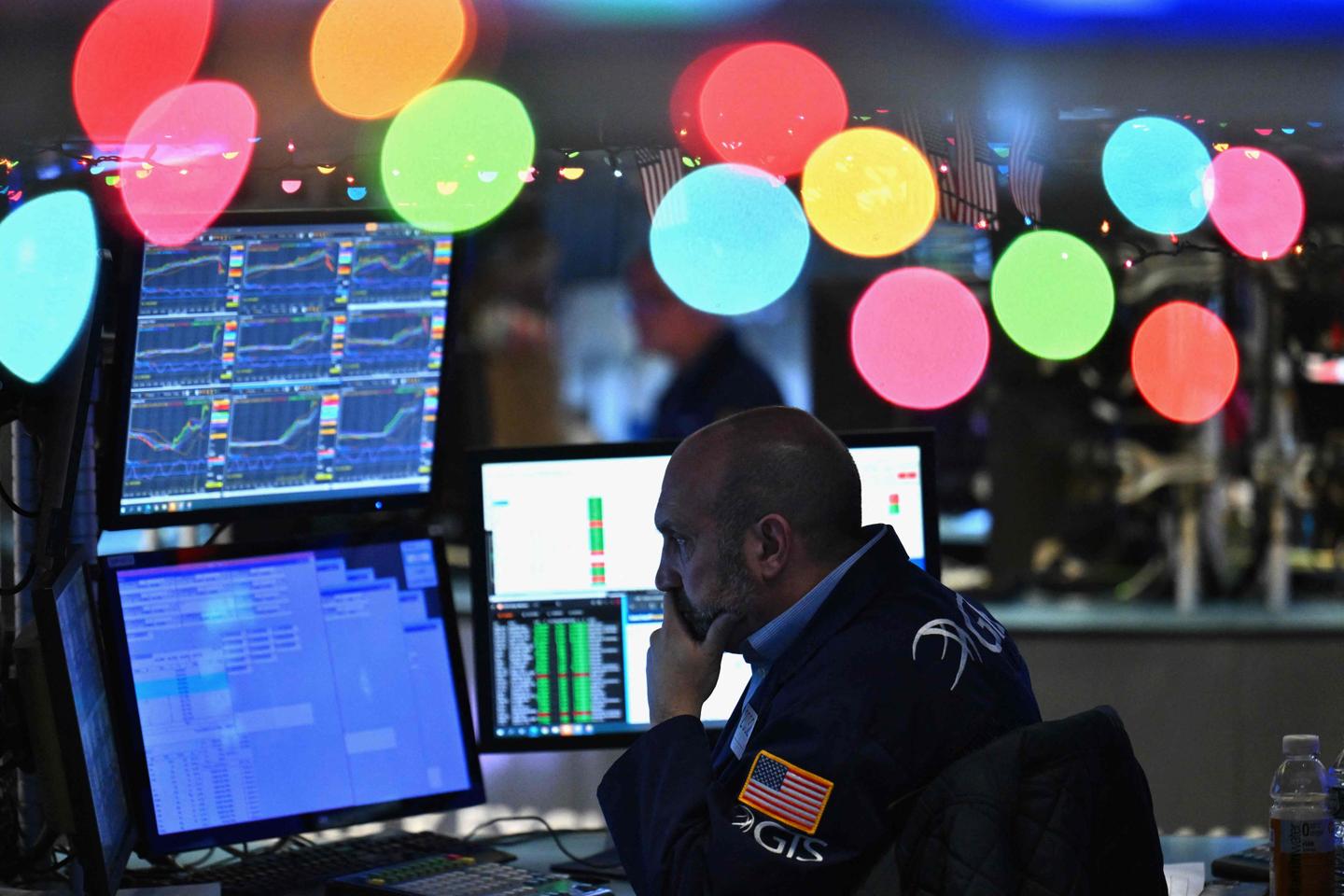 The Paris Stock Exchange returns above 7,500 points, the highest since April