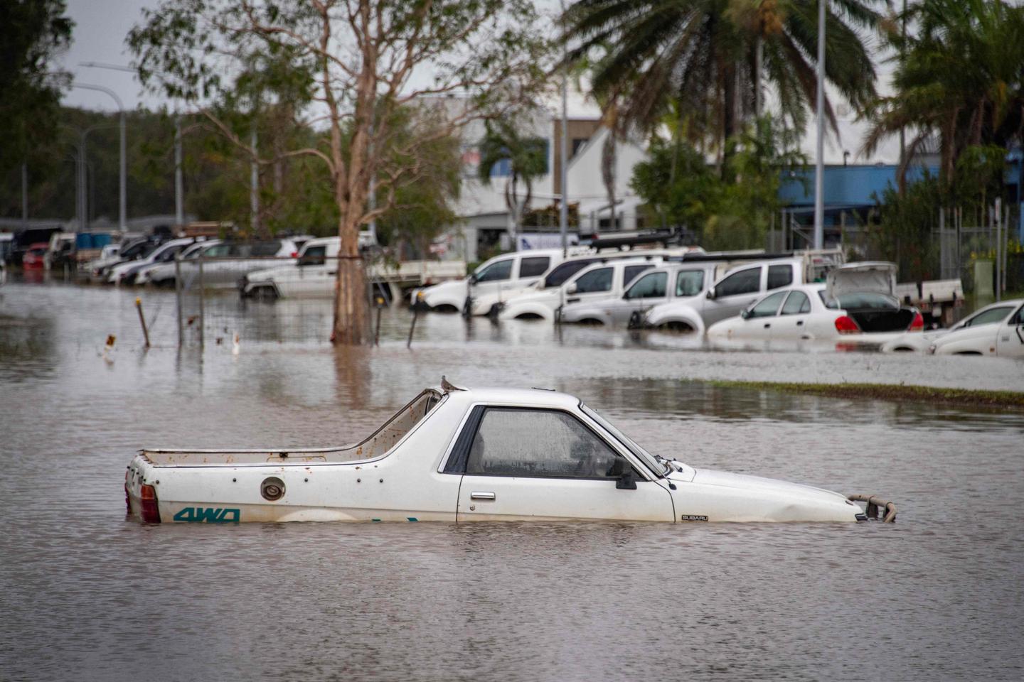 Hundreds evacuated as record flooding hits northeastern Australia