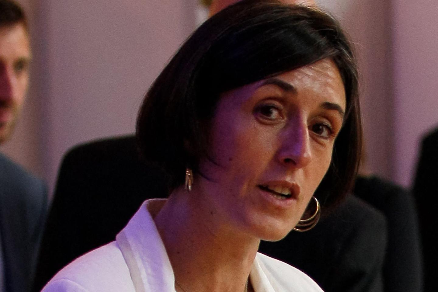France appoints first woman to head of intelligence agency