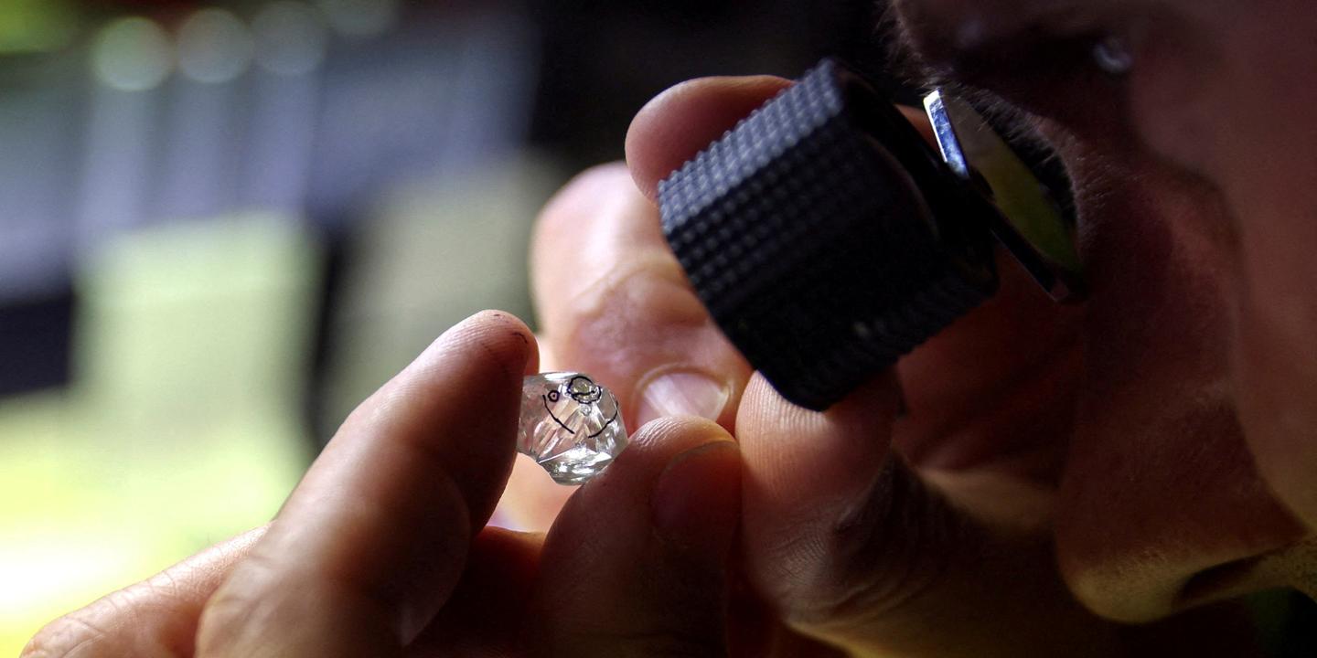 Antwerp prepares for life without Russian diamonds