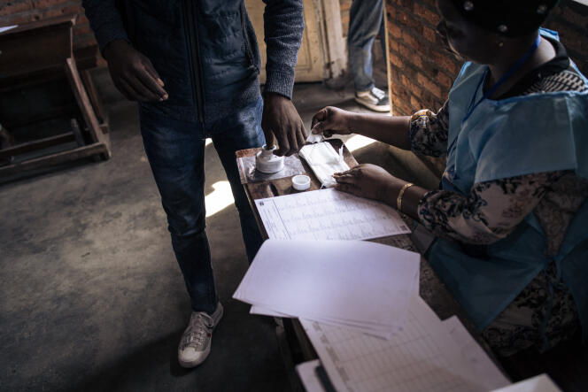 Dans le bureau de vote de l’Institut Zanner, à Goma, dans l’est de la République démocratique du Congo (RDC) lors des élections générales du 20 décembre 2023. 
