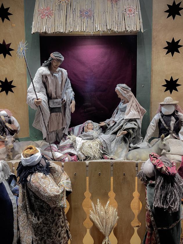 A nativity scene featuring traditional Ukrainian dolls ("motanka") as the Three Wise Men. Of pagan origin, these lucky talismans are very popular in Ukrainian culture.