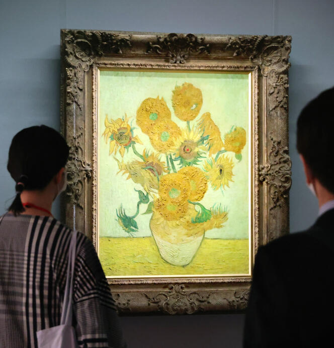 “Girasoles”, de Vincent Van Gogh, expuesta en el Museo Sompo, en Tokio, el 9 de julio de 2020.