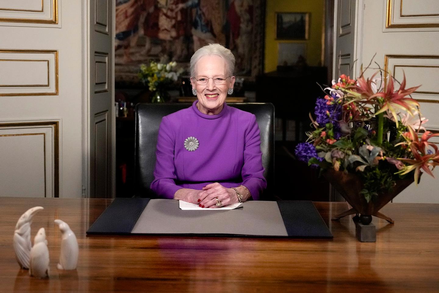 Danish queen says will abdicate on January 14