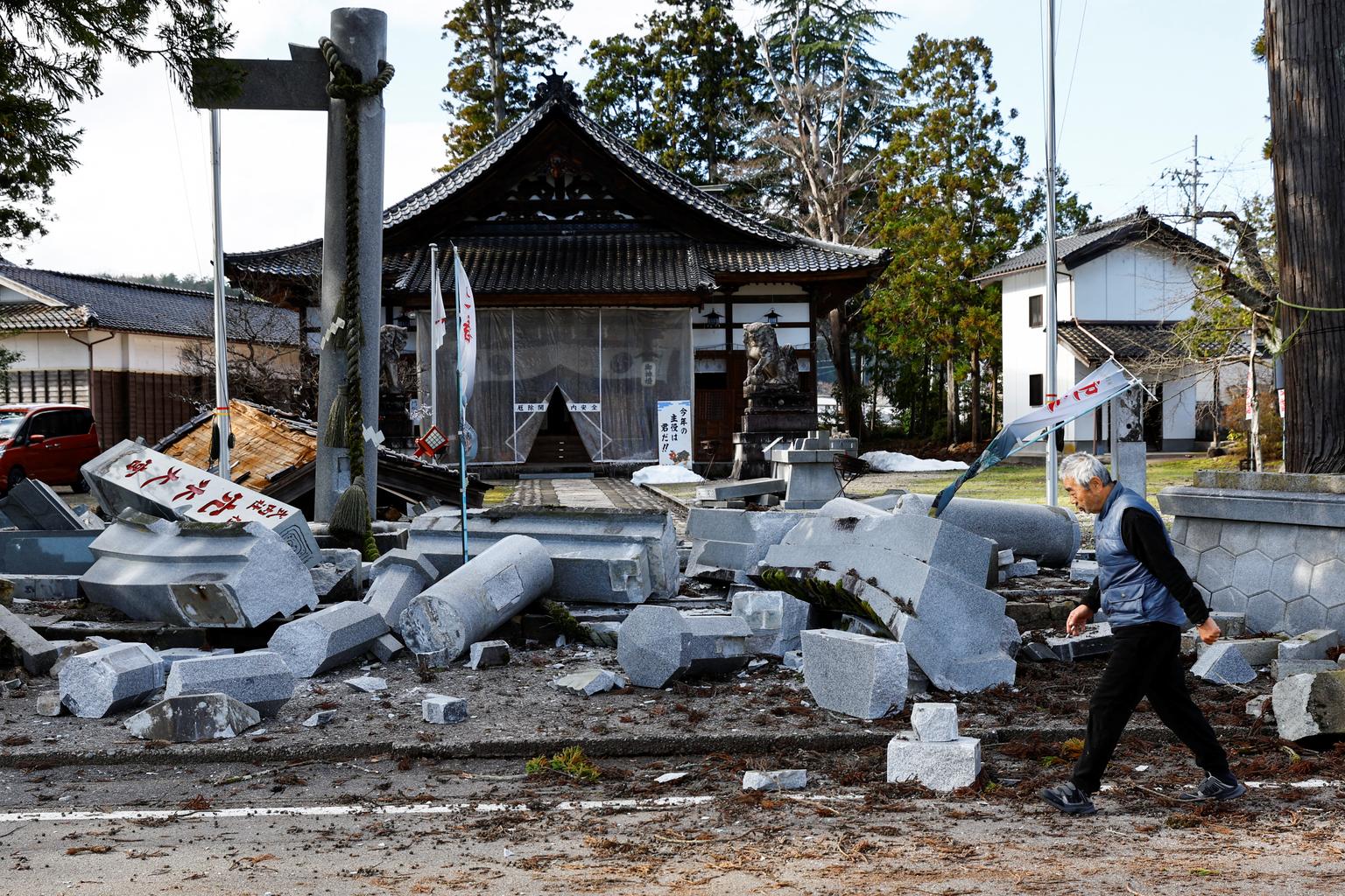 En images au Japon, d’immenses dégâts après un monstrueux et mortel — free download