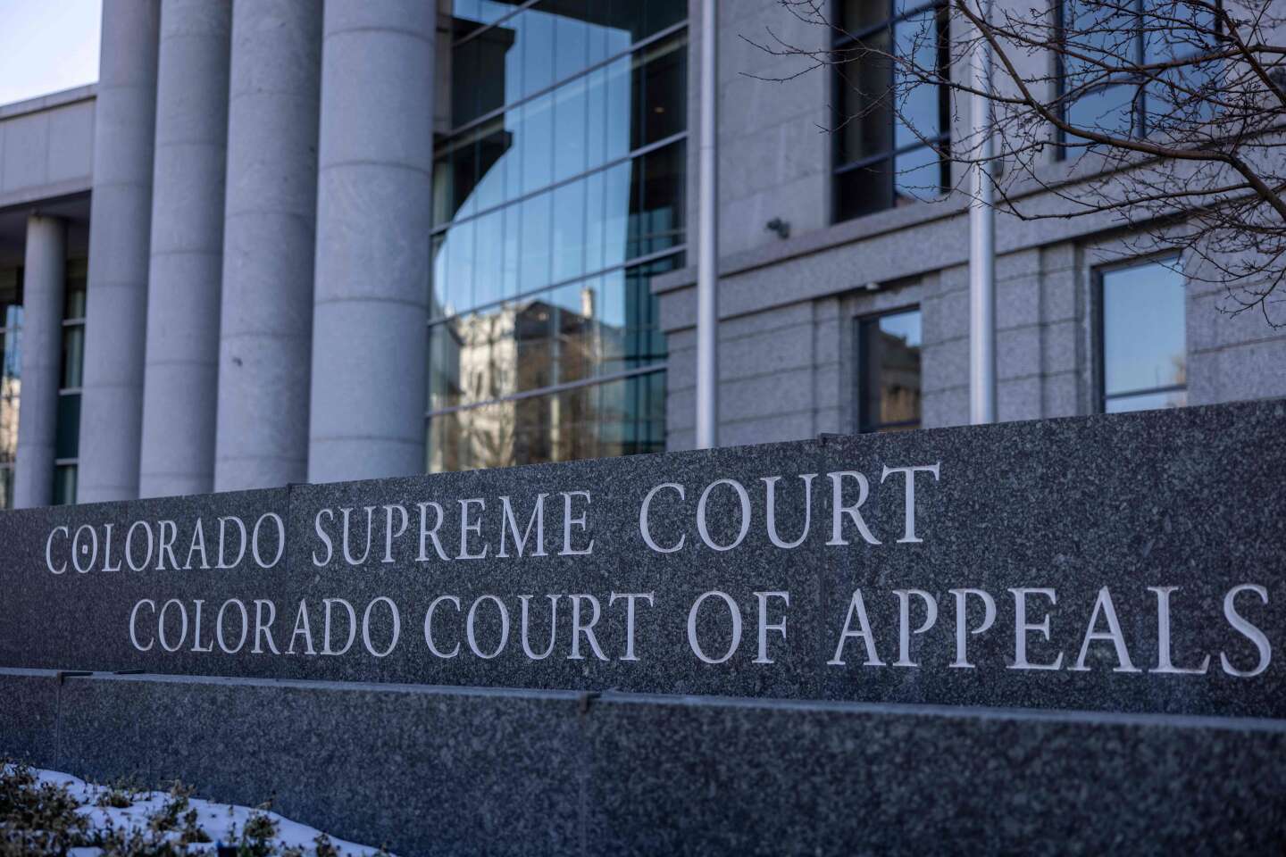 Arrestato un uomo dopo aver aperto il fuoco nella Corte Suprema del Colorado