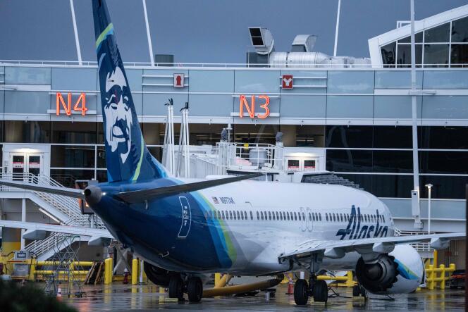 Un Boeing 737 MAX 9 de Alaska Airlines en el Aeropuerto Internacional Seattle-Tacoma, Washington, 6 de enero de 2024.