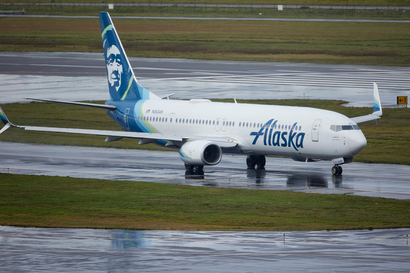 US regulator orders grounding of Boeing MAX 9 planes after Alaska Airlines incident
