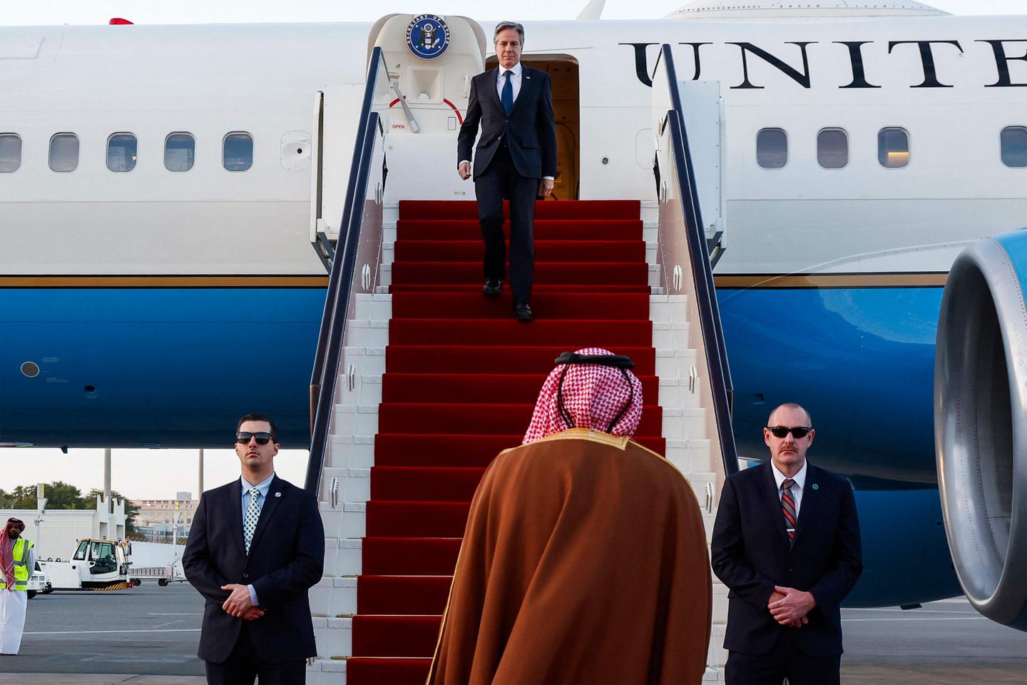 Israel-Hamas war: Blinken returns to Middle East seeking to prevent spread of war in Gaza