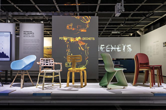 La Revue du Design » Blog Archive » Exploded, une chaise décomposée et  piégée dans le plexiglas
