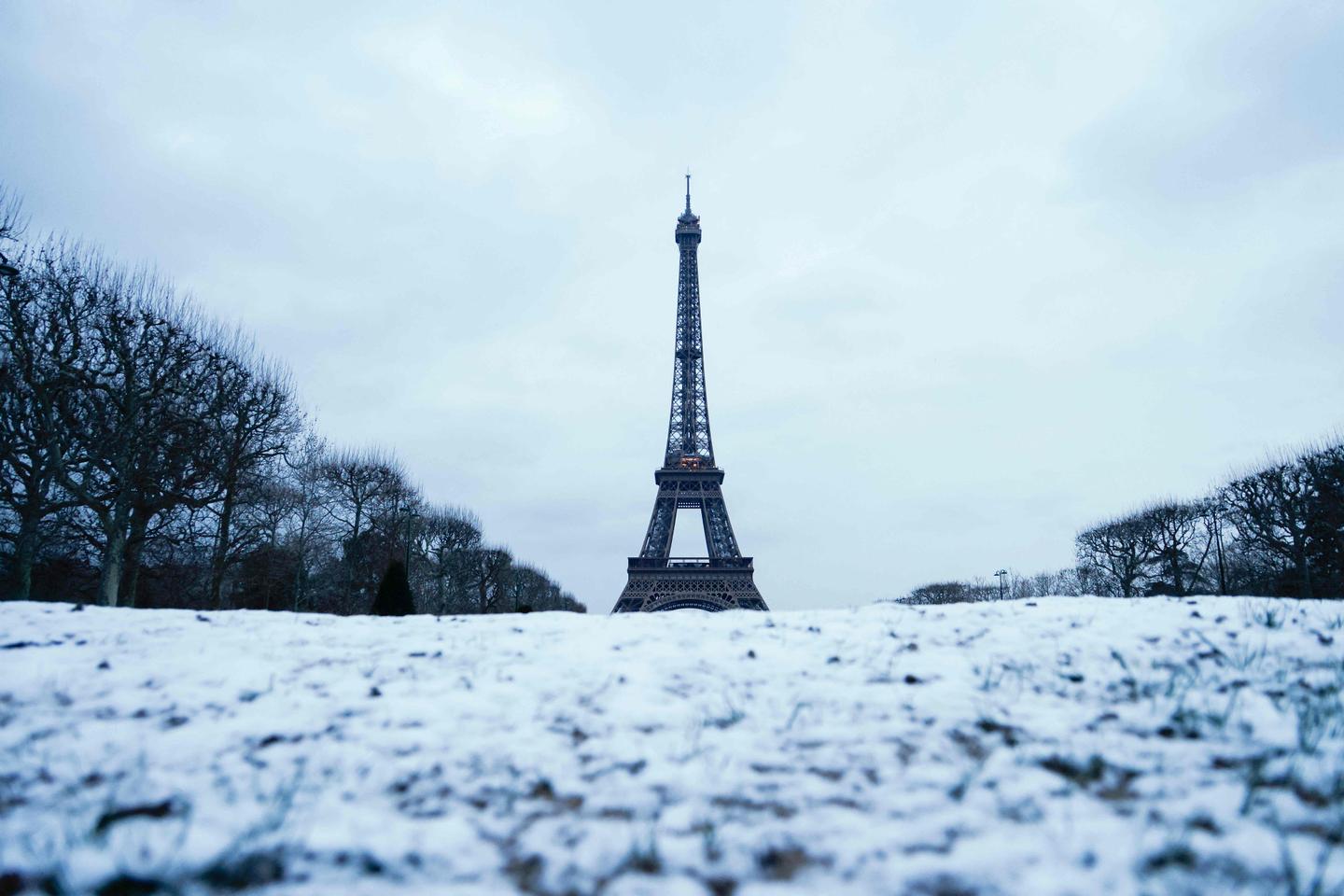 France closes major motorways as cold snap hits