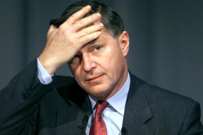 Thierry Desmarest, alors PDG de la compagnie pétrolière française Total Fina, lors d’une conférence de presse à Paris, le 26 janvier 2000.