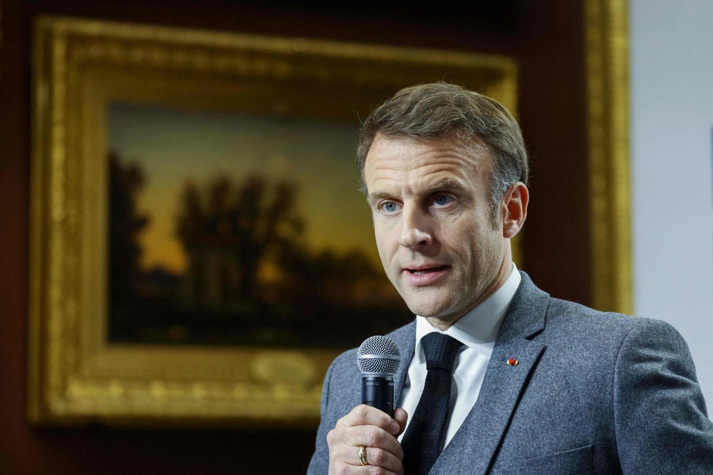 Macron to hold rare press conference in prime-time