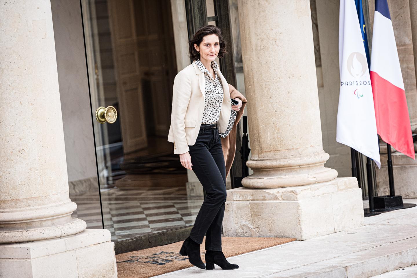 Amélie OudéaCastéra superministre, mais avec quels pouvoirs