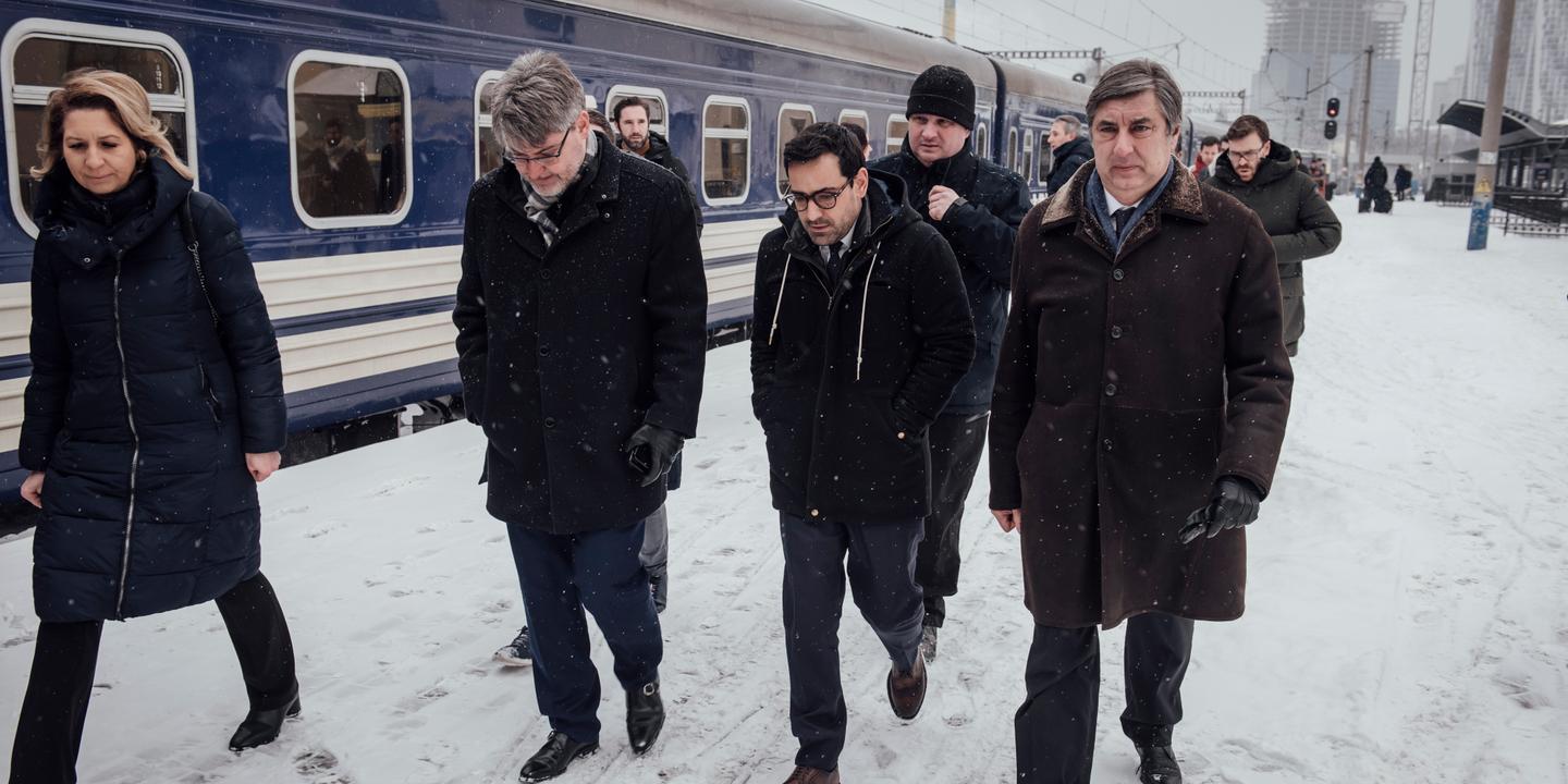 El nuevo ministro de Asuntos Exteriores, Stéphane Séjourné, llegará a Kiev el sábado.