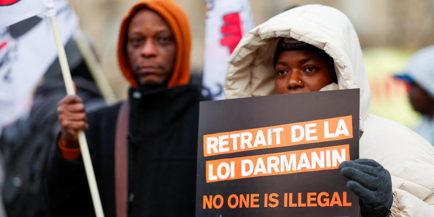 Thousands march against French immigration bill