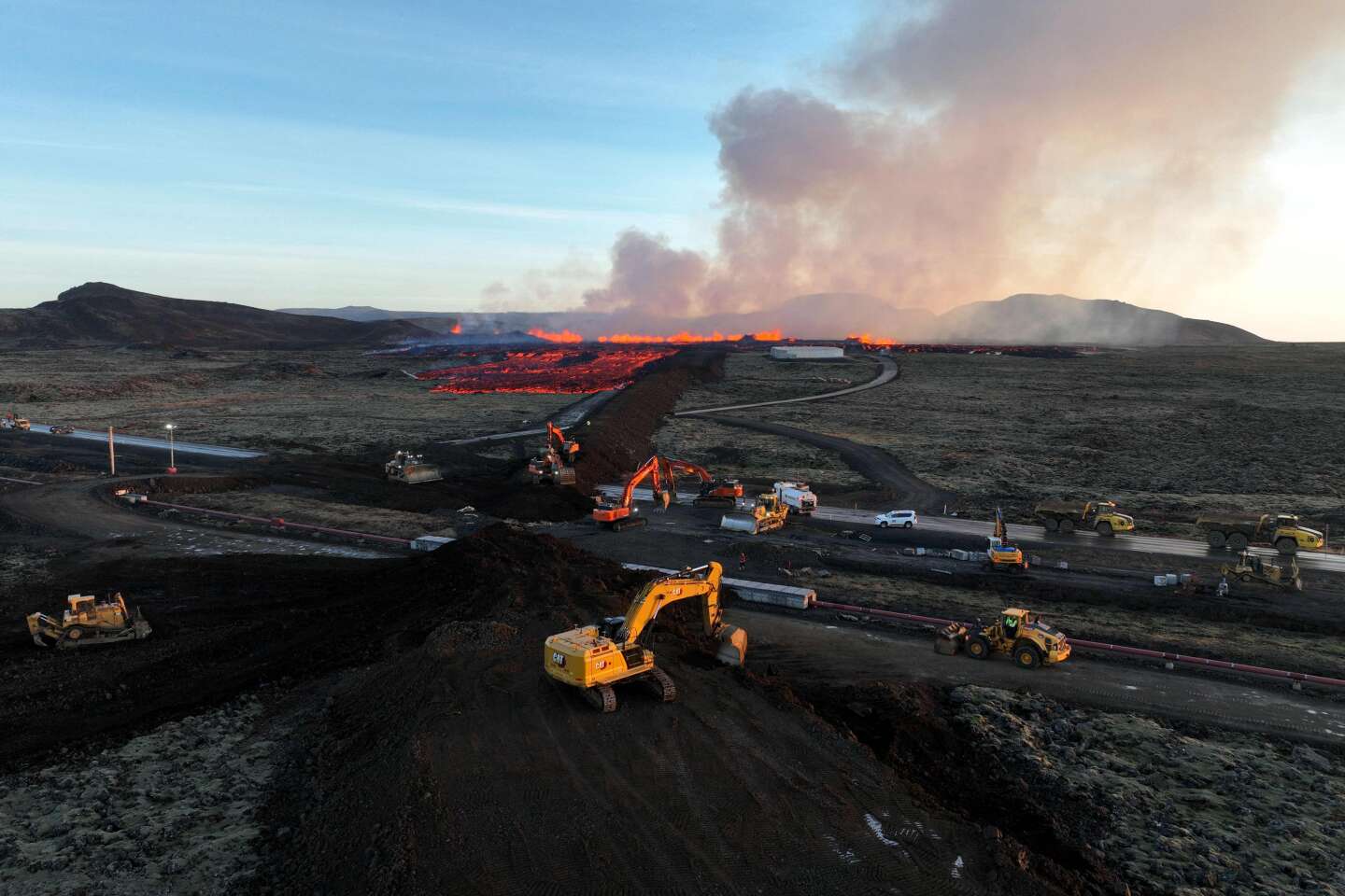 Na Islandii nowa erupcja wulkanu Sundhingjokajijar