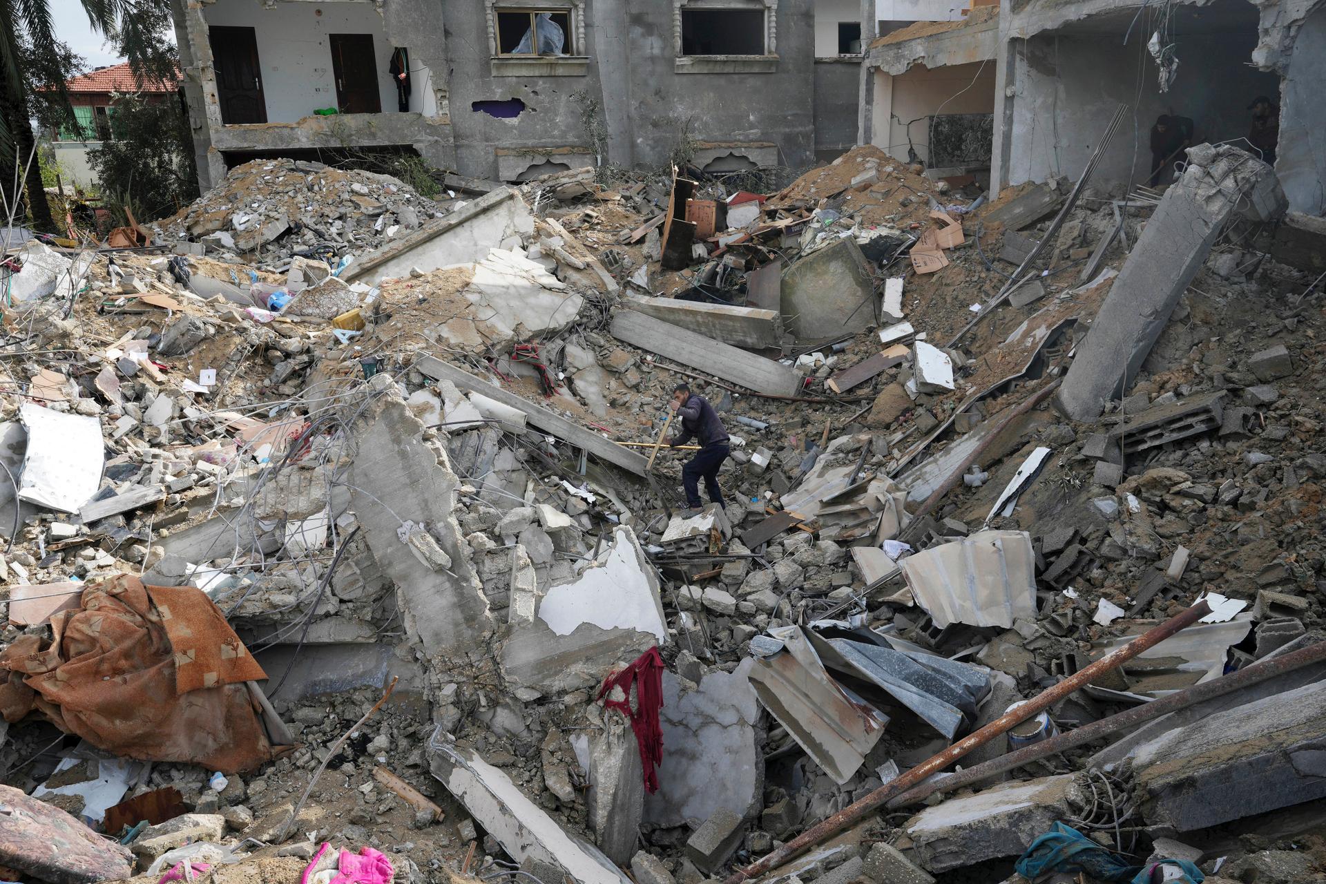  After an Israeli strike on a residential building in Deir al-Balah, Gaza Strip, on January 14, 2024.