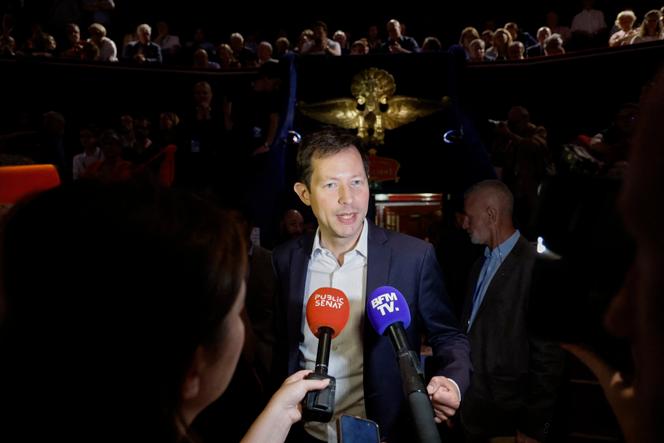 François-Xavier Bellamy, eurodiputado y vicepresidente del partido Les Républicains (LR), durante la asamblea general de LR en el Cirque d'hiver, en París, el 17 de junio de 2023.