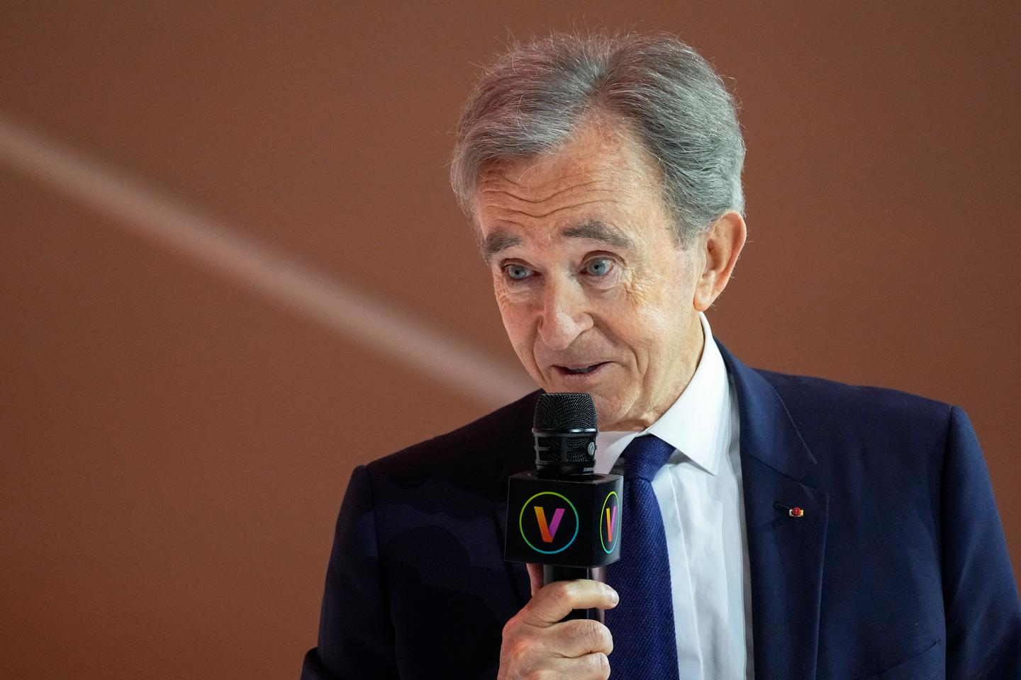 El grupo LVMH entabla negociaciones para comprar la revista “Paris Match”