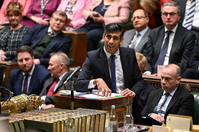 Le premier ministre britannique, Rishi Sunak, à la Chambre des communes, mercredi 17 janvier, à Londres.