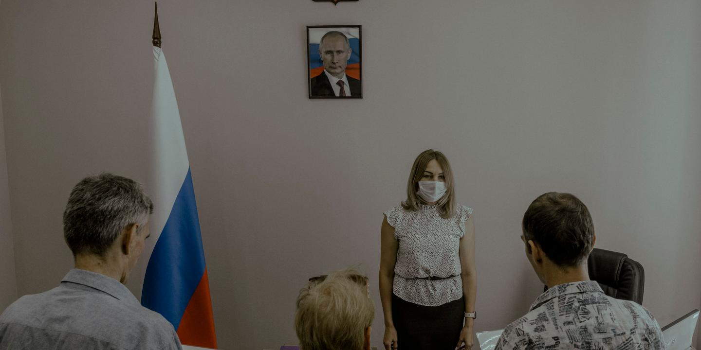 En Ukraine, la russification à marche forcée des territoires occupés