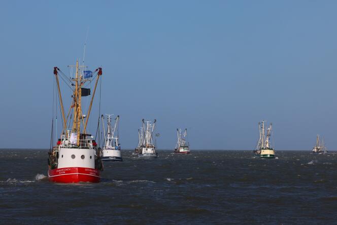 Manifestation de pêcheurs en mer du Nord pour protester contre le projet de la Commission européenne d’interdire le chalutage de fond dans les zones protégées. Le 23 mars 2023.