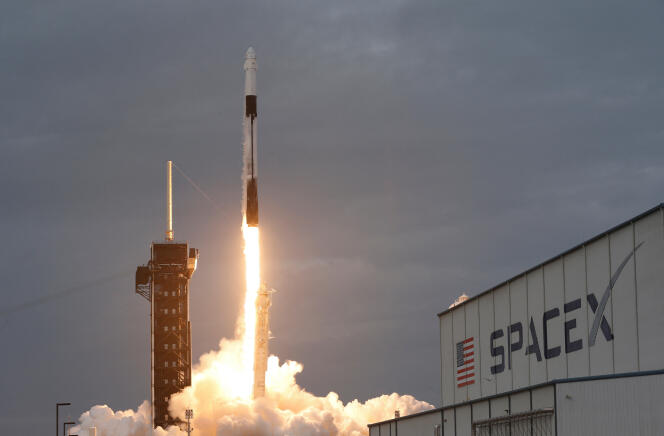 Décollage  de la fusée de la troisième mission Axiom, à Cap Canaveral, en Floride, le 18 janvier 2024.