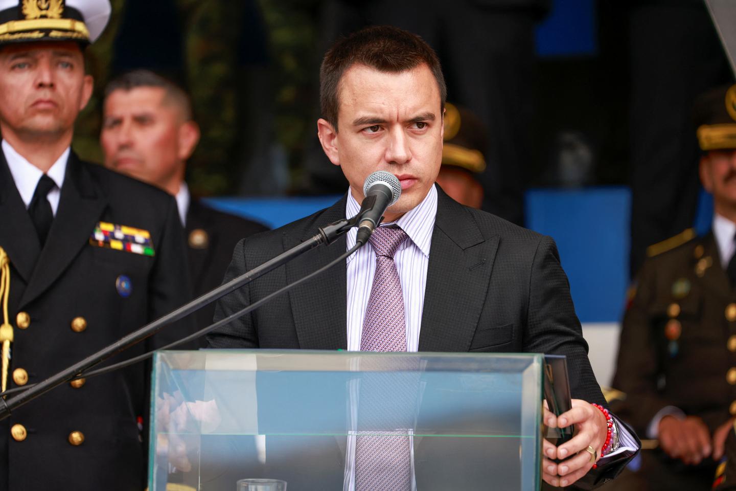 Ecuador president orders extradition of foreign prisoners
