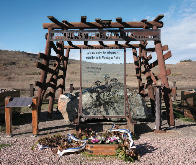 Le mémorial dédié aux mineurs et métallos de la Montagne noire.