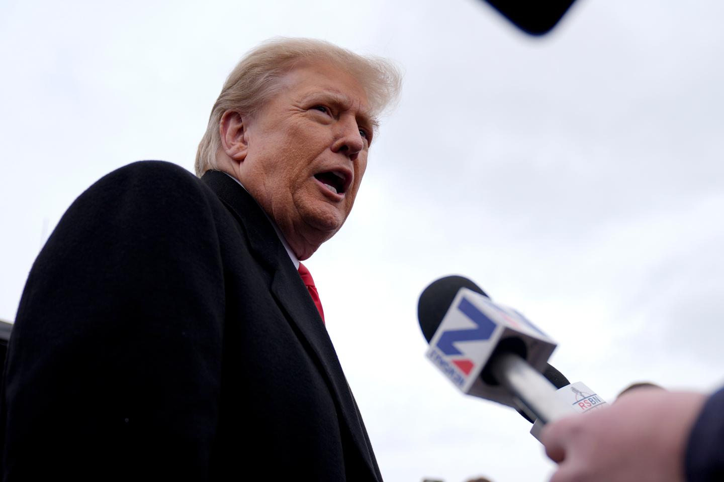 Donald Trump wins New Hampshire primary