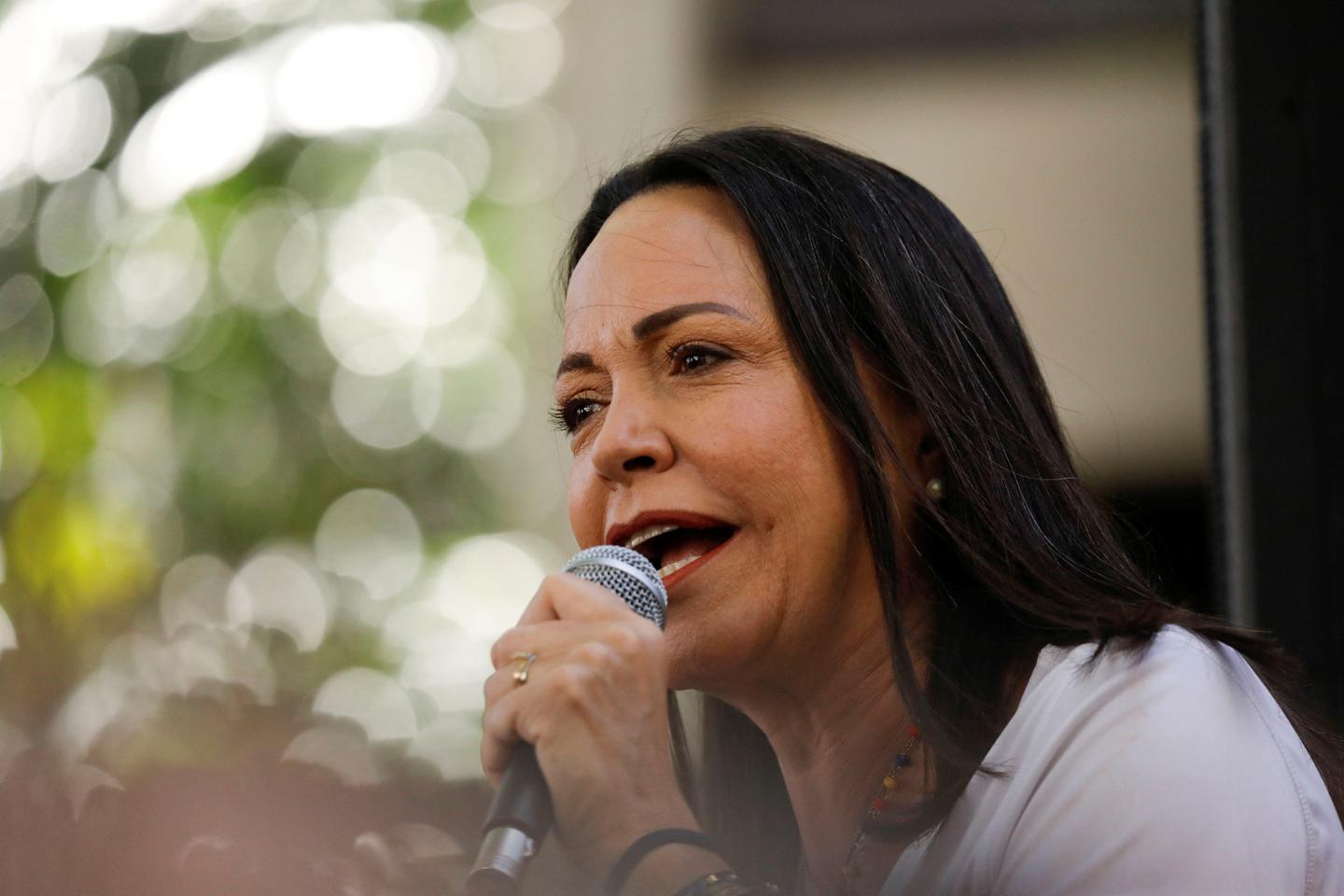 Venezuela's Supreme Court disqualifies opposition leader from running for president