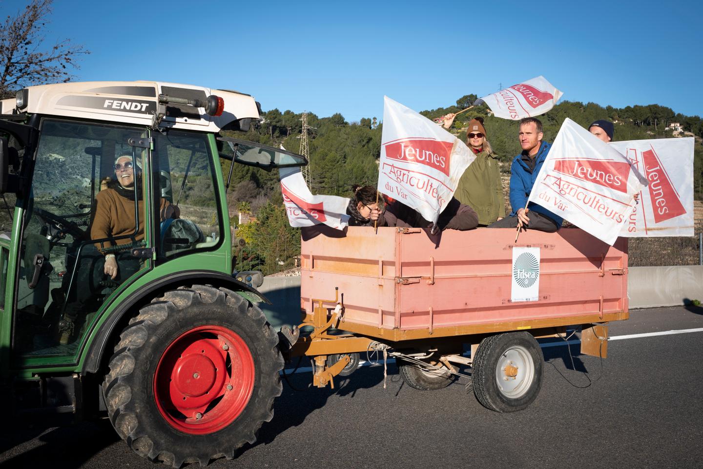 En images : la contestation s’intensifie chez les agriculteurs