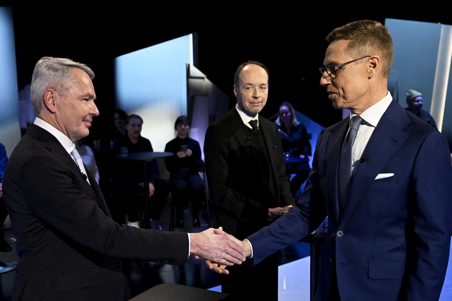 Finnish presidential election: Faced with Russia, security takes center stage