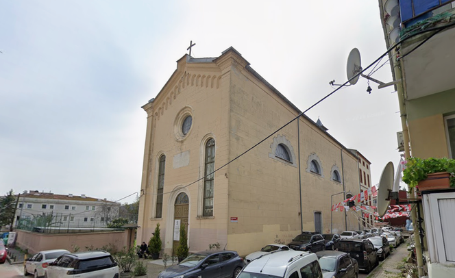Η εκκλησία Santa Maria de Sariyer.