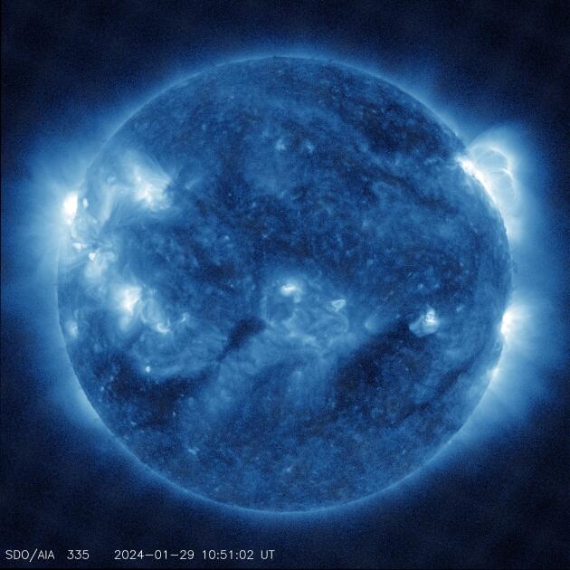 Nanoéruptions tout autour du Soleil. Vue prise par le satellite d’observation Solar Dynamics Observatory de la NASA, le 29 janvier 2024.  