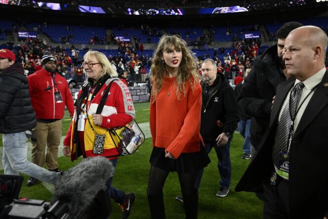 Taylor Swift, lors d’un match de football américain à Baltimore (Etats-Unis), dimanche 28 janvier.