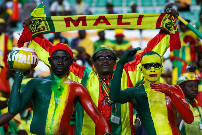 Des supporteurs maliens au stade Amadou Gon Coulibaly à Korhogo, le 20 janvier 2024.