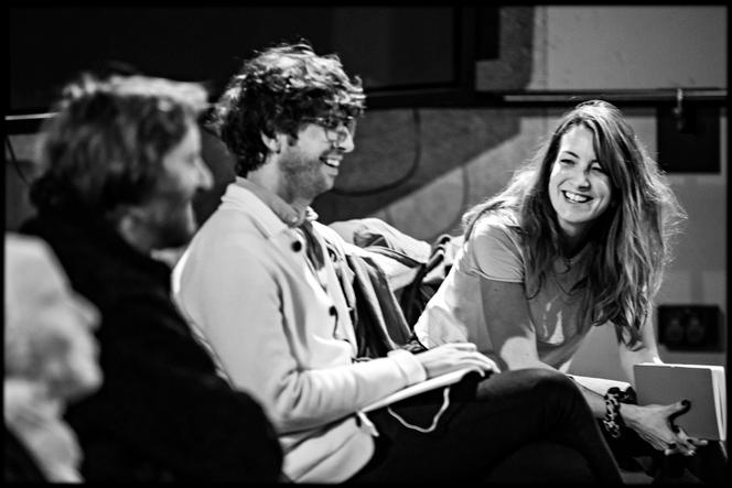 Guillaume Poix et Lorraine de Sagazan lors des répétitions de la pièce « Le Silence », au Vieux-Colombier, à Paris, le 23 janvier 2024.